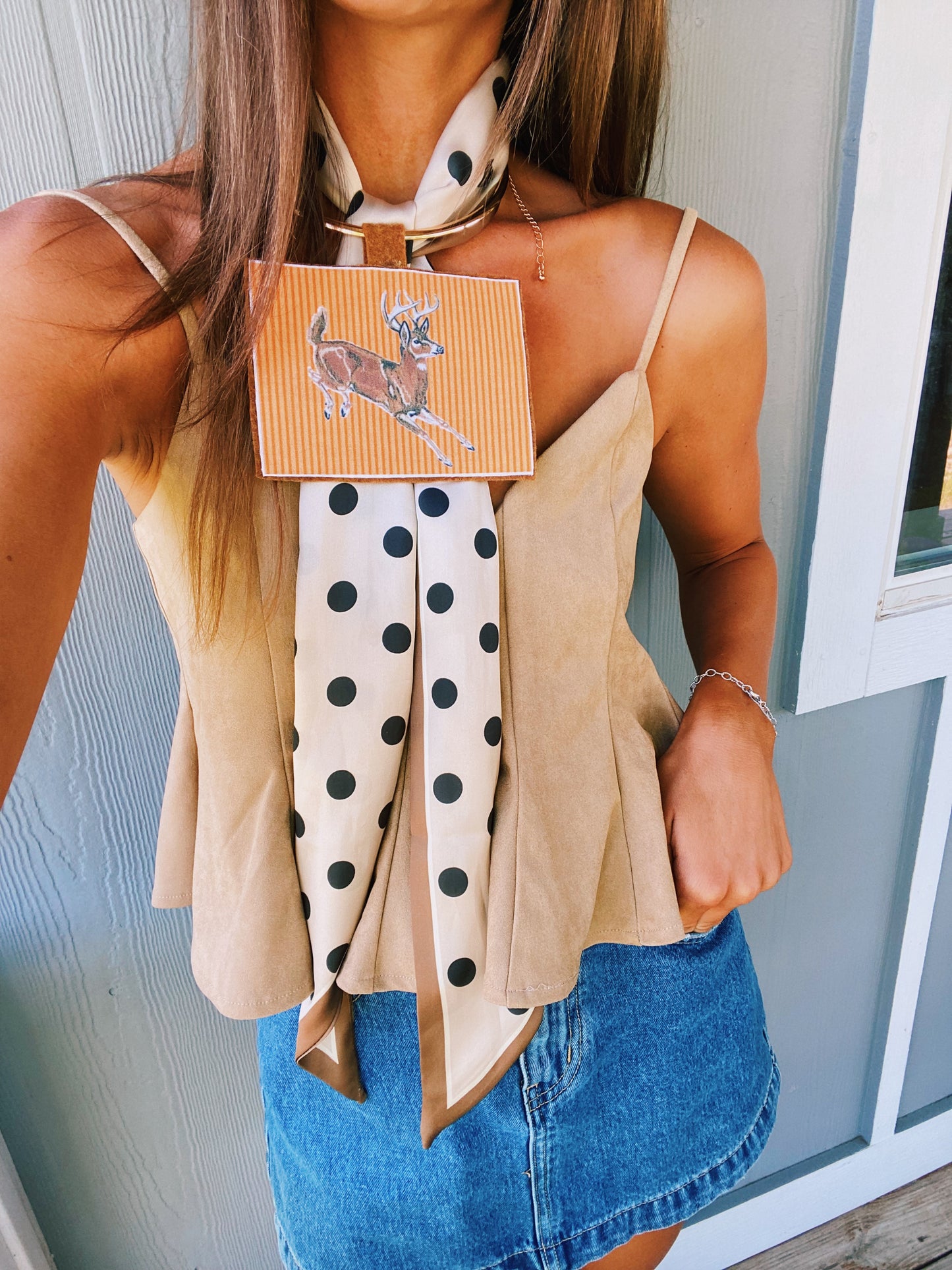 deer stamp necklace