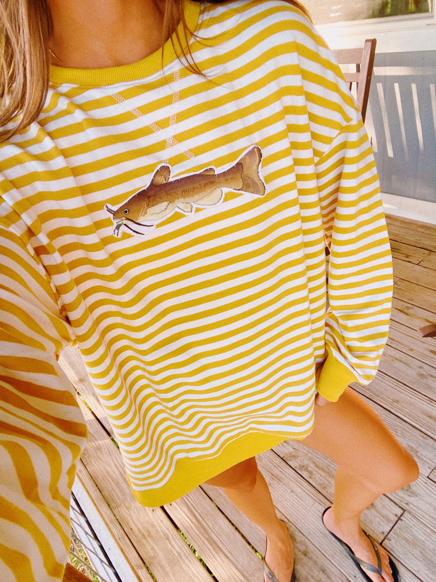 Catfish striped crewneck