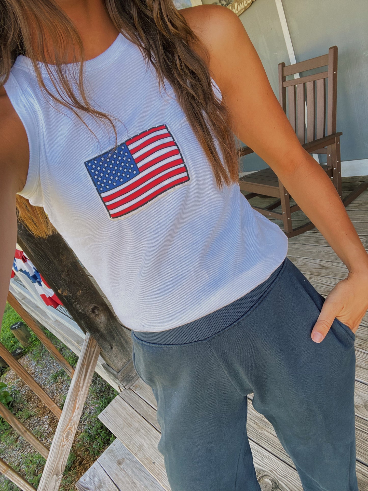 white flag tank