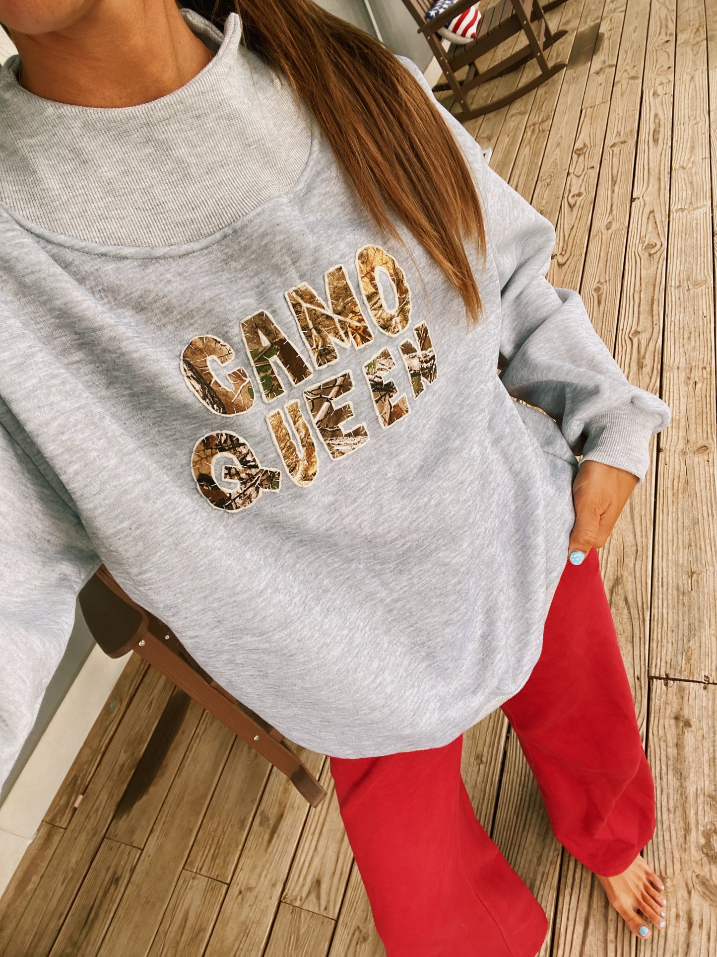 Camo queen mockneck