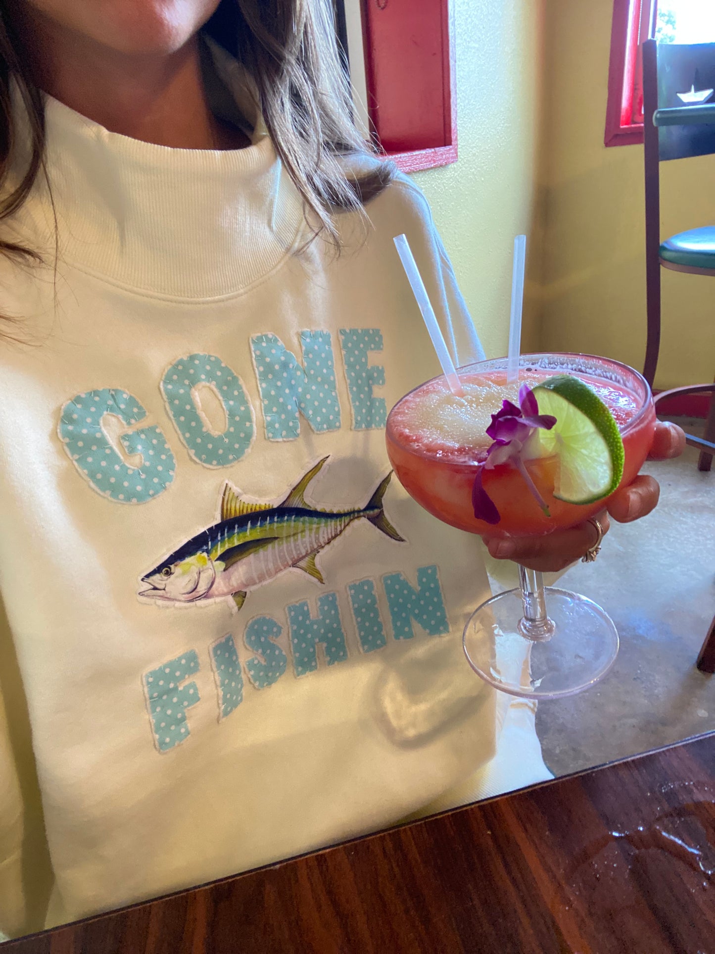 gone fishin tuna mockneck in lime