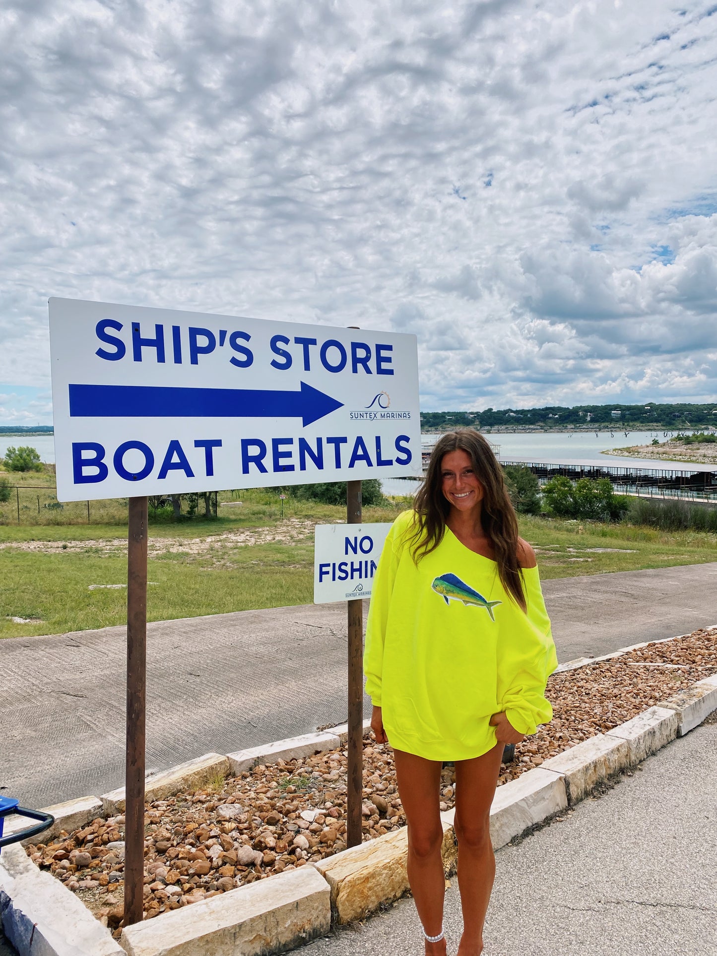 Off the shoulder mahi mahi crew in citrus